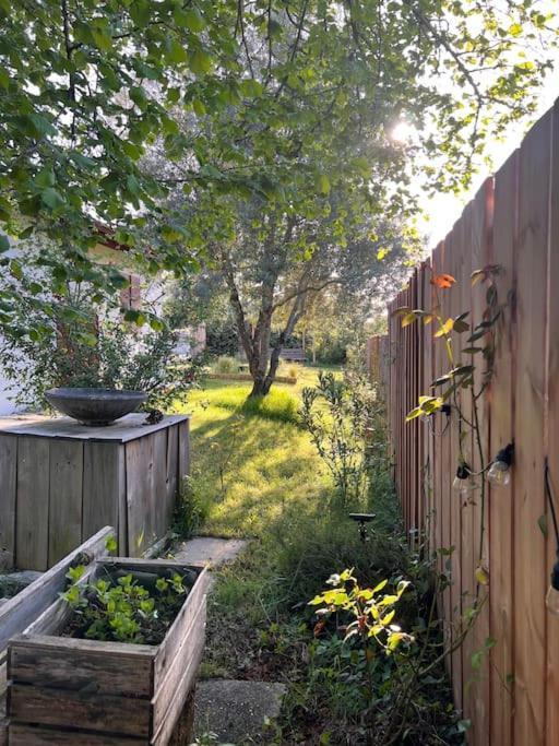 Agreable Maison Landaise Proche Du Lac Сангине Екстериор снимка