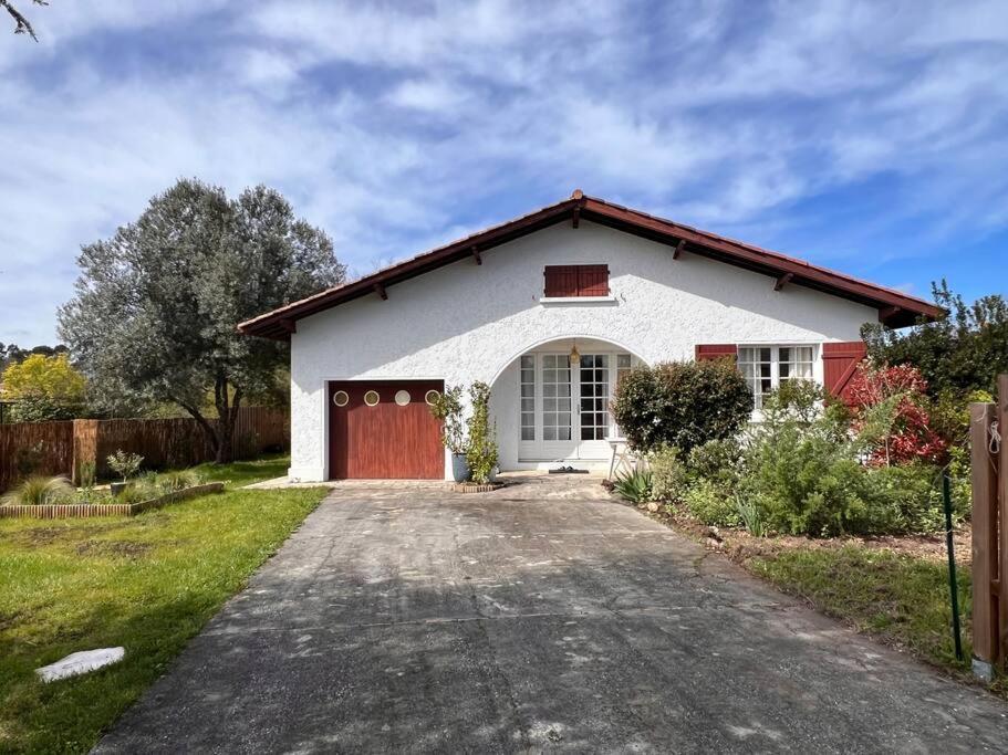 Agreable Maison Landaise Proche Du Lac Сангине Екстериор снимка